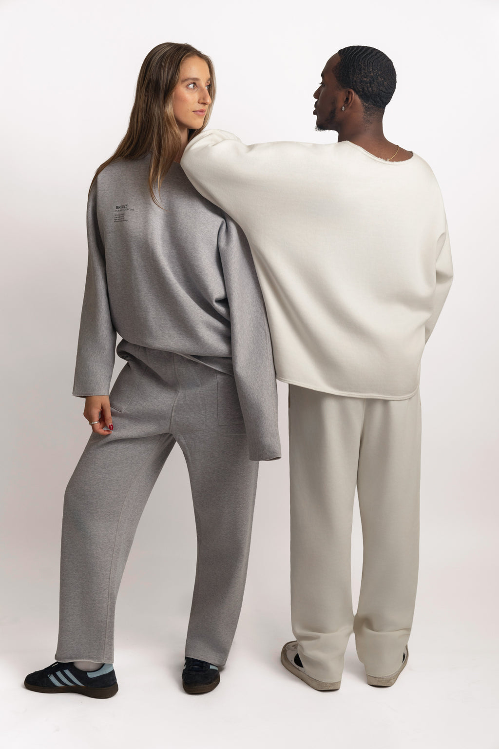 BREEZE CREW NECK HEATHER GRAY [pre-order only]