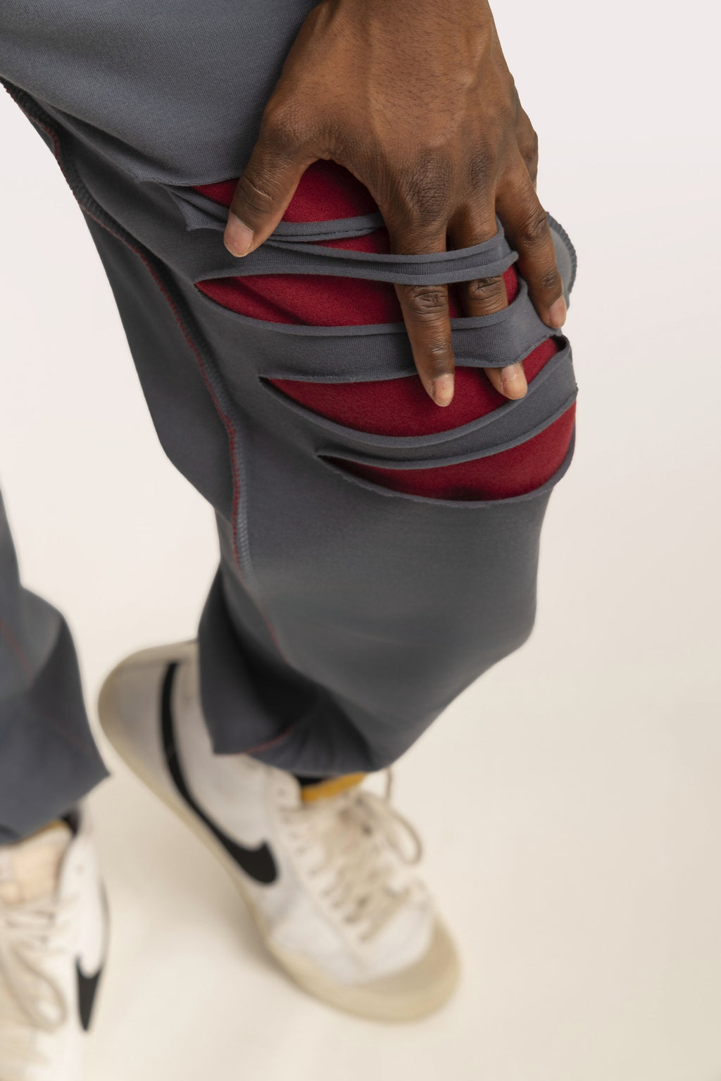 FRAY SWEATPANTS BLUE [pre-order only]