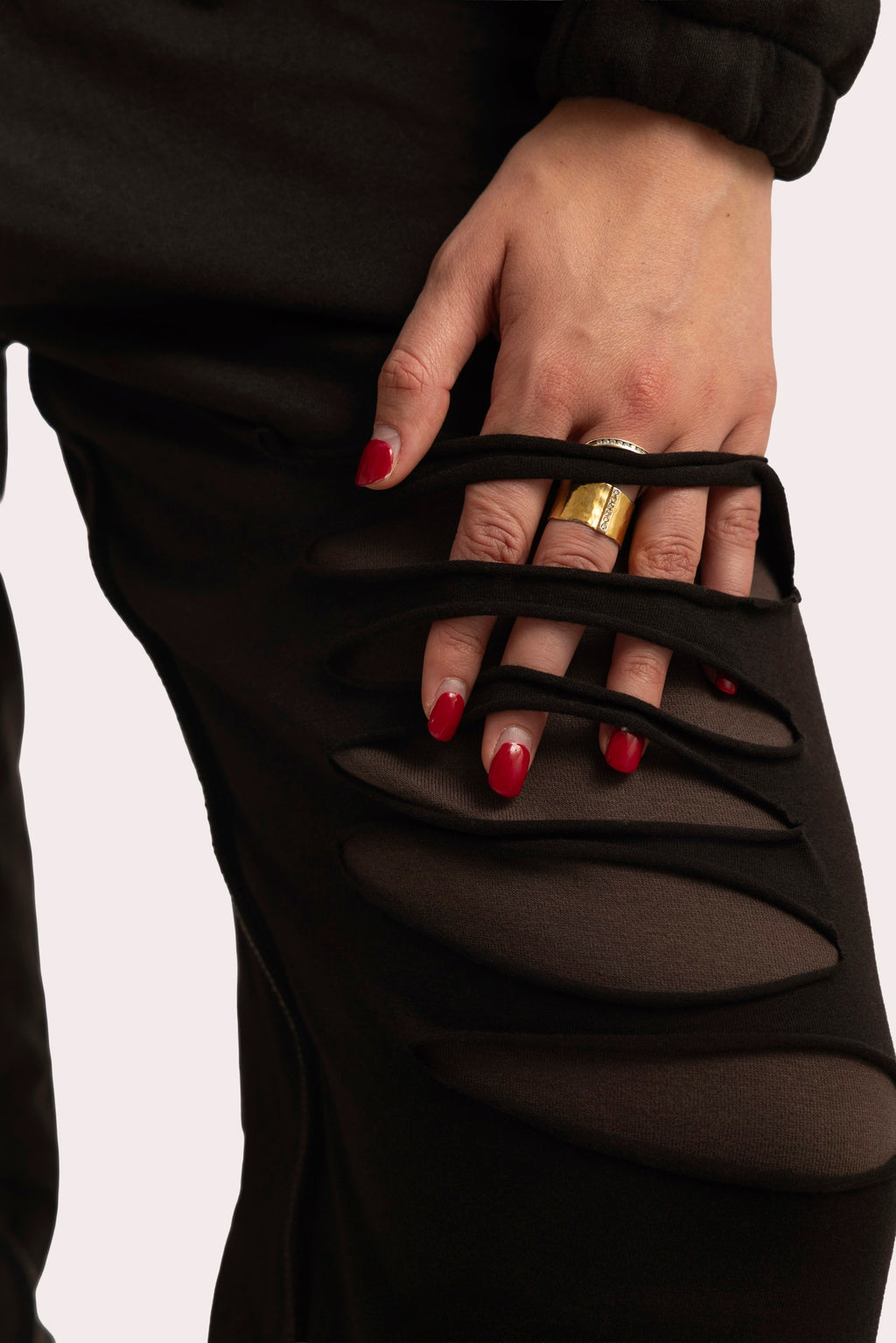 FRAY SWEATPANTS BLACK [pre-order only]