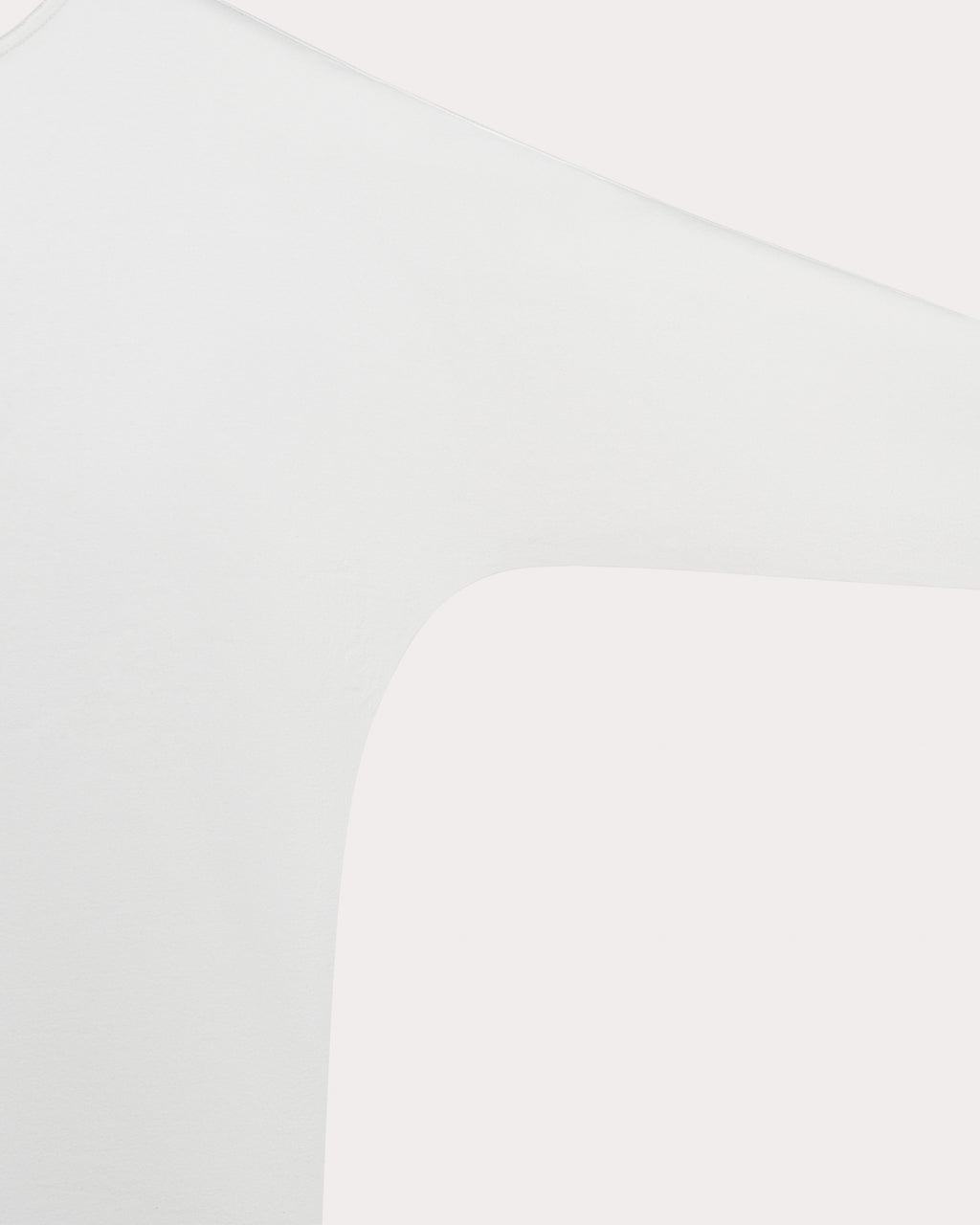 BREEZE CREW NECK IVORY [pre-order only]