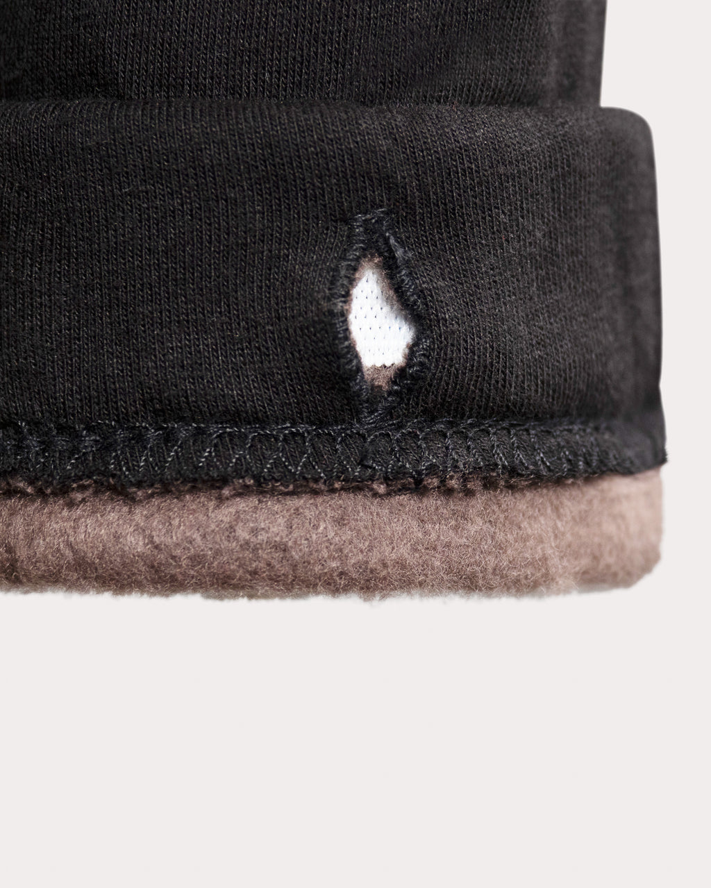 FRAY HOODIE BLACK [pre-order only]